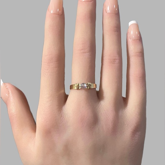 Flashy labradorite ring, hammered ring band, handmade ring, gemstone ring - Picture 6 of 8